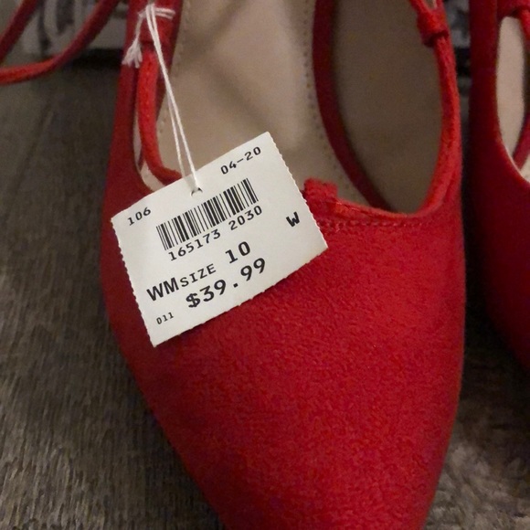 Red Heels - Picture 3 of 3